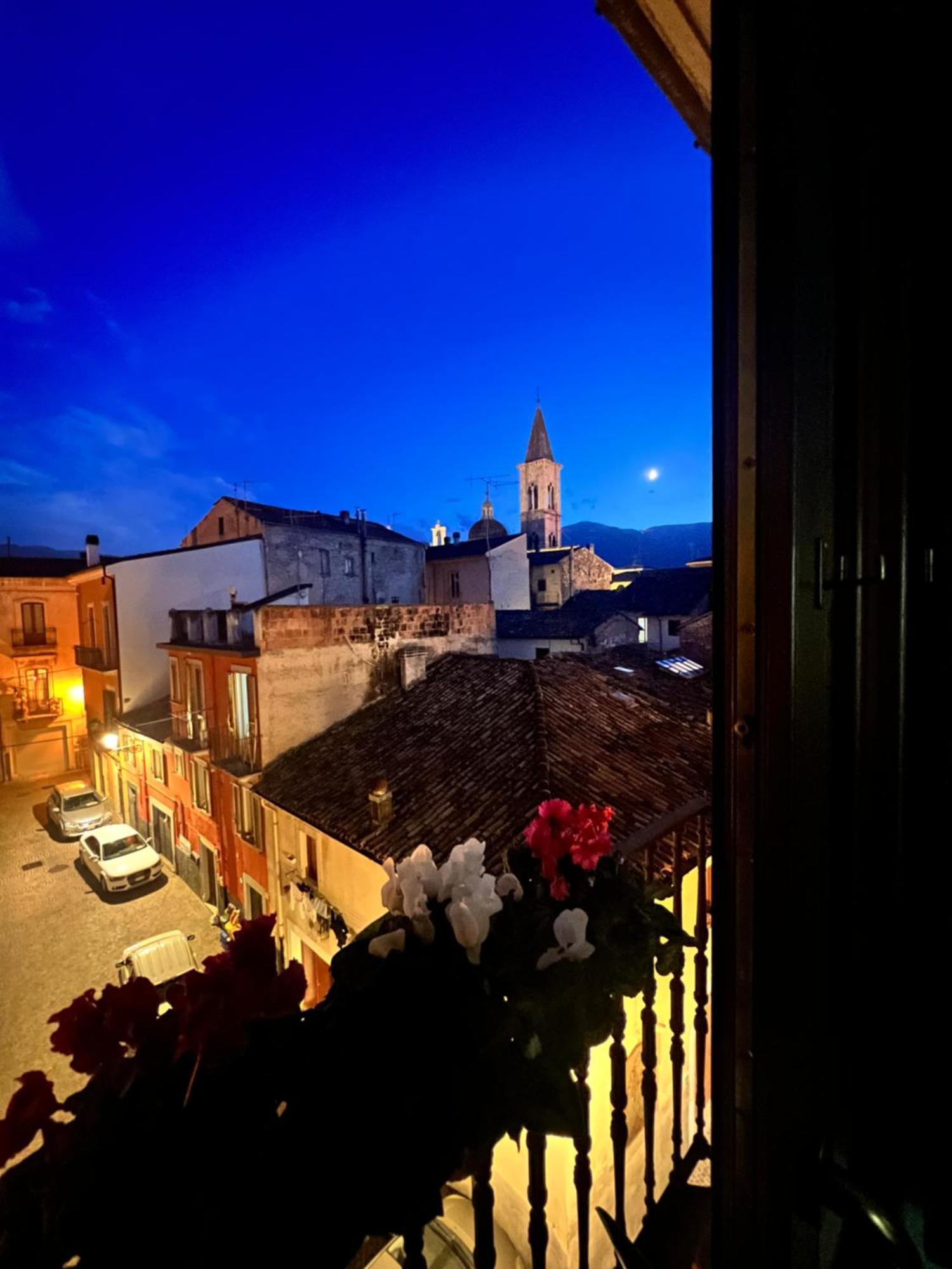Regina D'Aragona Casa Vacanze Sulmona Ngoại thất bức ảnh