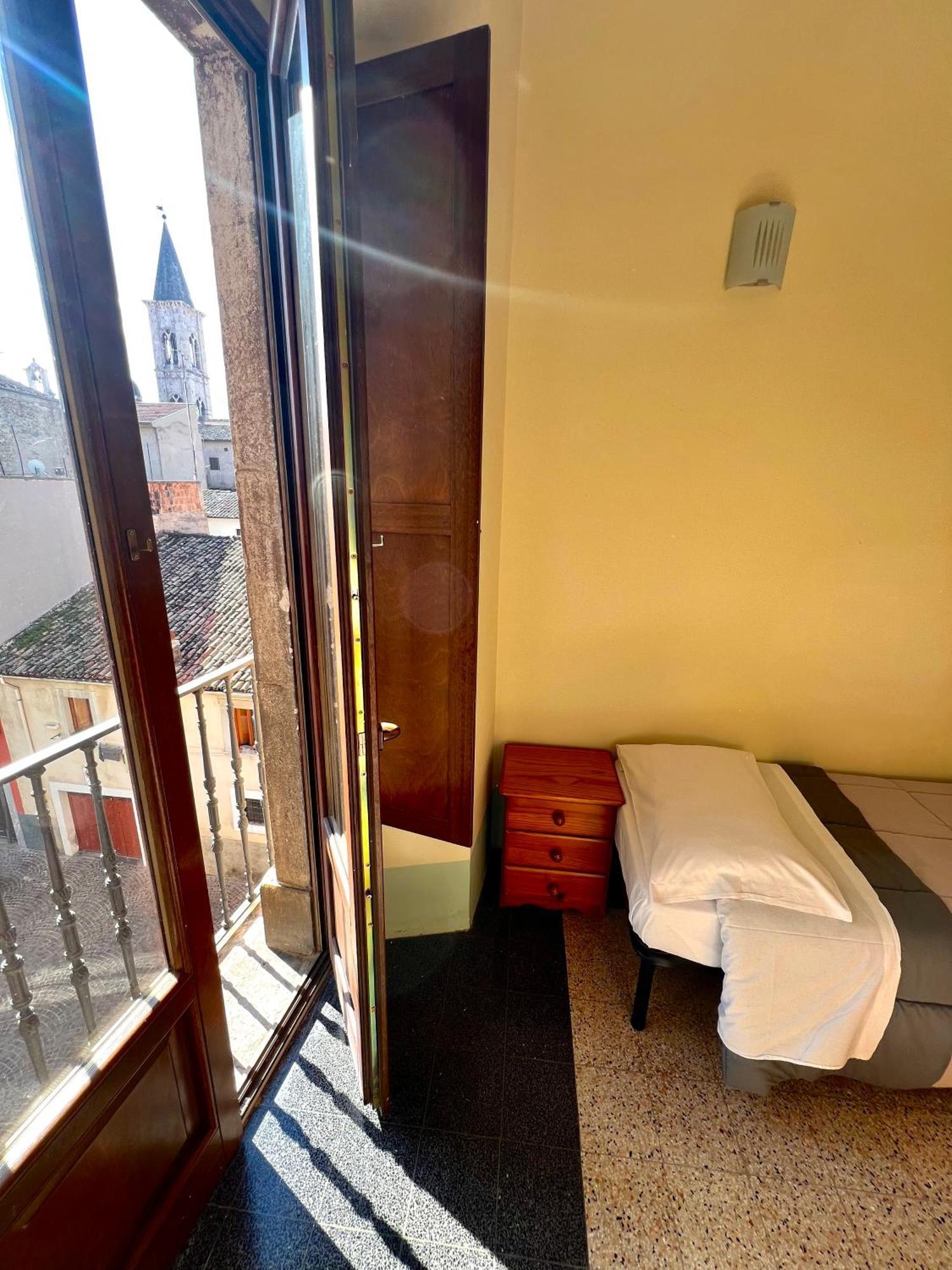 Regina D'Aragona Casa Vacanze Sulmona Ngoại thất bức ảnh